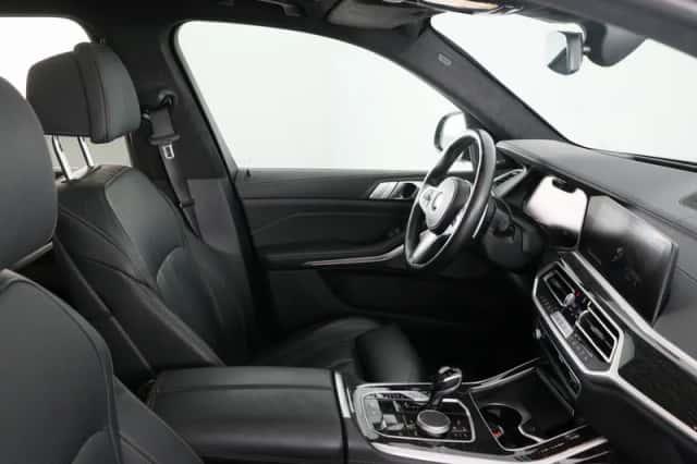BMW X7 (2021) thumbnail 33