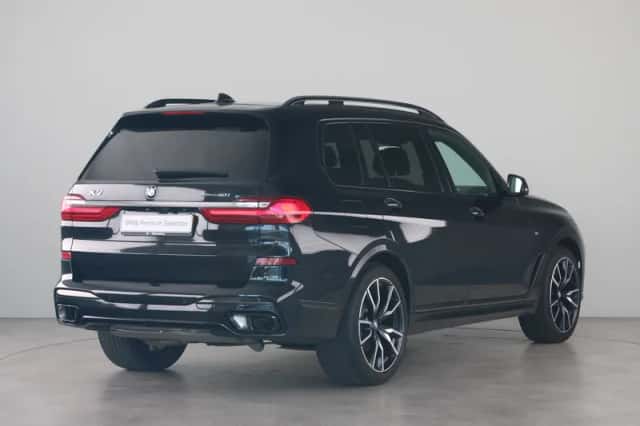 BMW X7 (2021) thumbnail 5