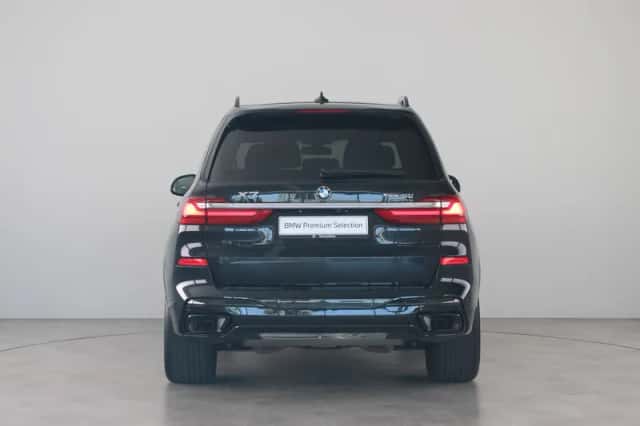 BMW X7 (2021) thumbnail 6
