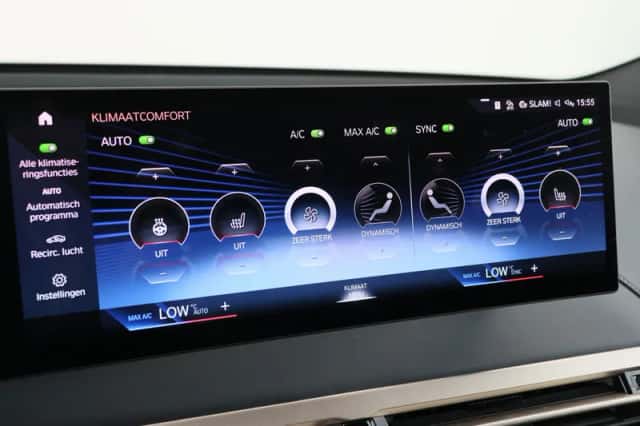 BMW iX (2022) thumbnail 16