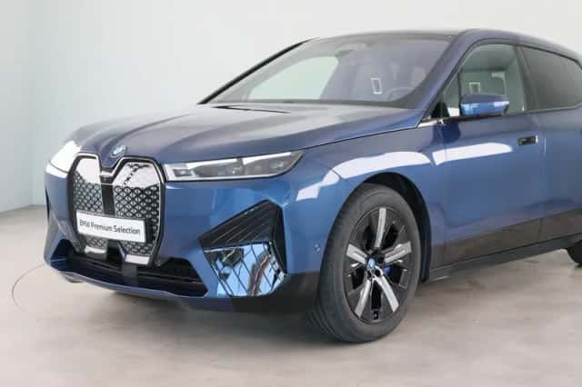 BMW iX (2022) thumbnail 29