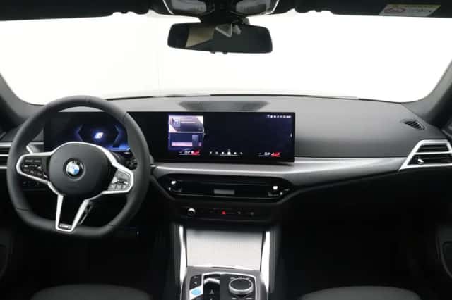 BMW i4 (2026) thumbnail 13