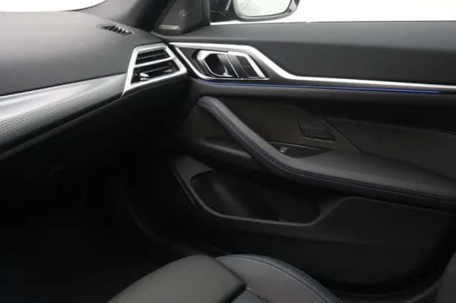 BMW i4 (2026) thumbnail 19