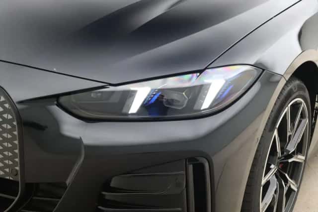 BMW i4 (2026) thumbnail 22