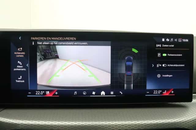 BMW i4 (2026) thumbnail 23
