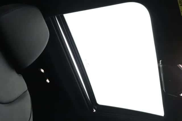 BMW i4 (2026) thumbnail 26