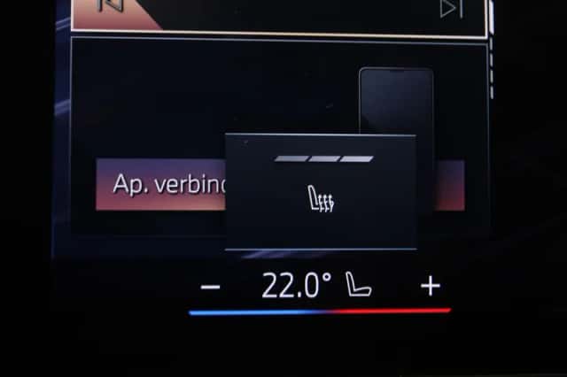 BMW i4 (2026) thumbnail 13