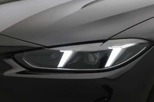 BMW i4 (2026) thumbnail 18