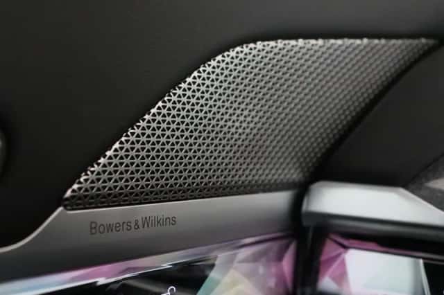 BMW i7 (2022) thumbnail 25
