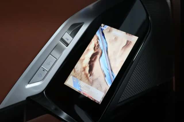 BMW i7 (2022) thumbnail 34