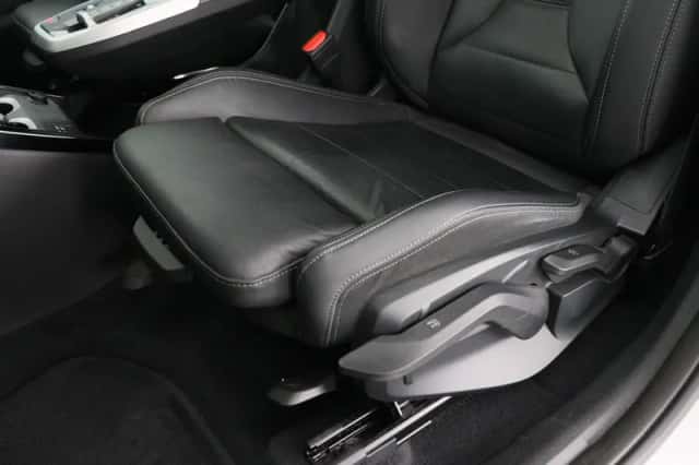 BMW X1 (2023) thumbnail 14