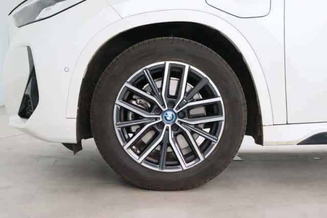 BMW X1 (2023) thumbnail 15