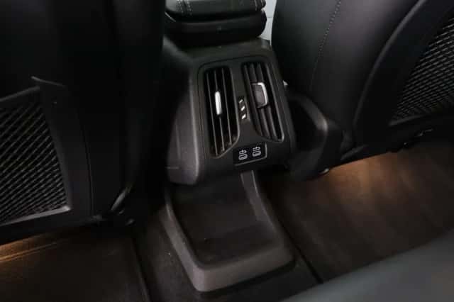 BMW X1 (2023) thumbnail 17
