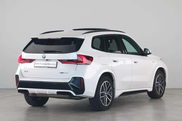 BMW X1 (2023) thumbnail 9
