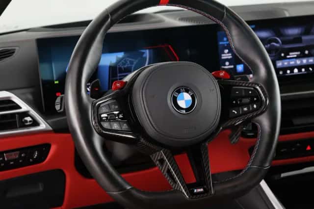 BMW M4 (2025) thumbnail 2
