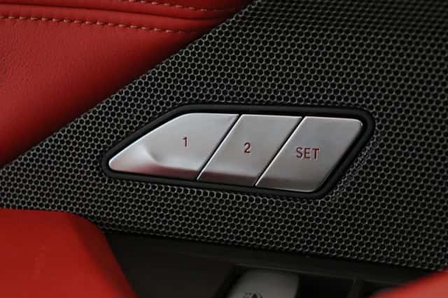 BMW M4 (2025) thumbnail 34