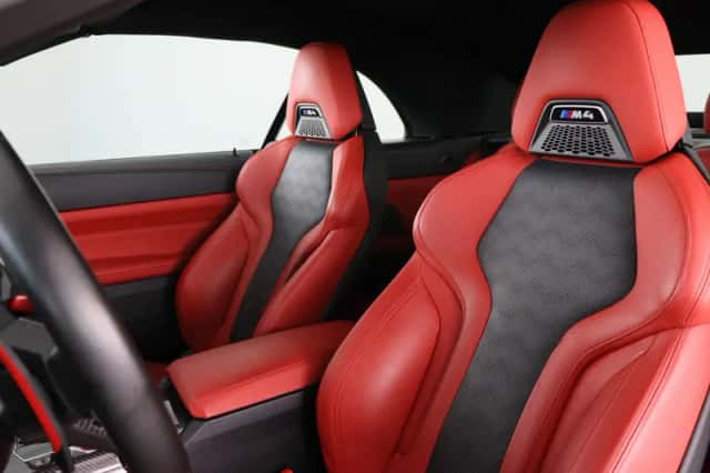BMW M4 (2025) thumbnail 6