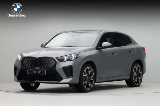 BMW iX2 (2026) thumbnail 1