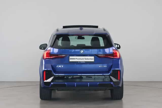 BMW iX1 (2025) thumbnail 6