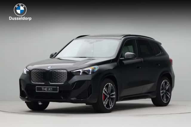 BMW iX1 (2026) thumbnail 1