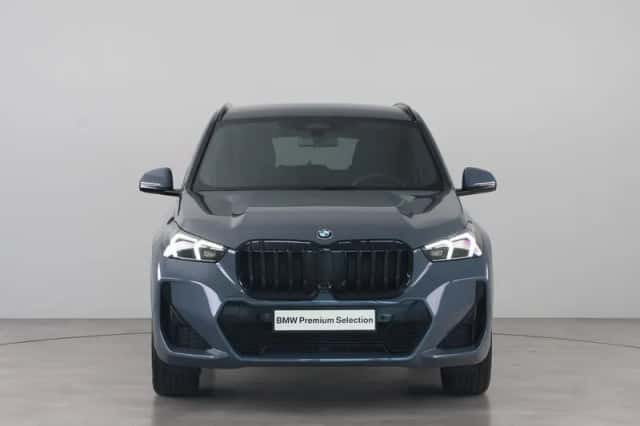 BMW X1 (2022) thumbnail 6