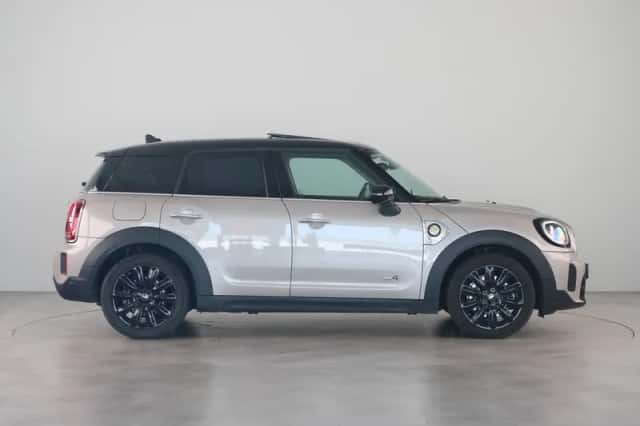 MINI Countryman (2023) thumbnail 4