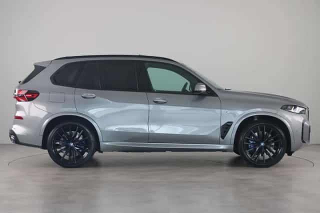 BMW X5 (2024) thumbnail 4