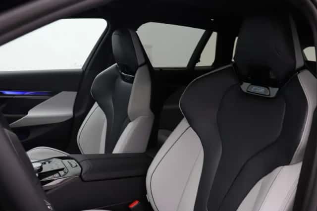 BMW M5 (2026) thumbnail 5