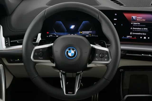 BMW X1 (2026) thumbnail 2