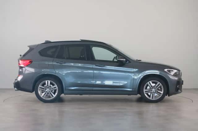 BMW X1 (2021) thumbnail 4