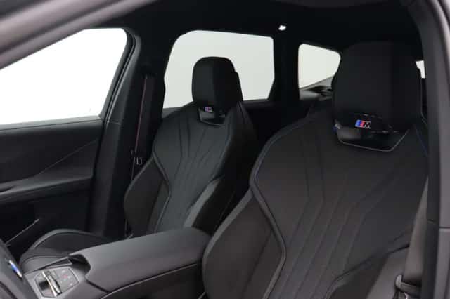 BMW iX3 (2026) thumbnail 4