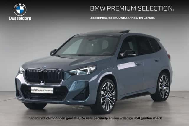 BMW iX1 (2023) thumbnail 1