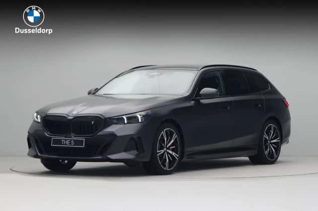 BMW i5 (2026) thumbnail 1