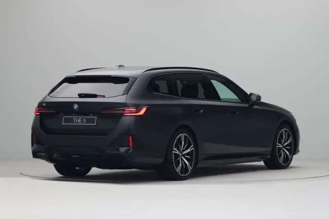 BMW i5 (2026) thumbnail 5