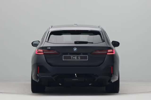 BMW i5 (2026) thumbnail 6
