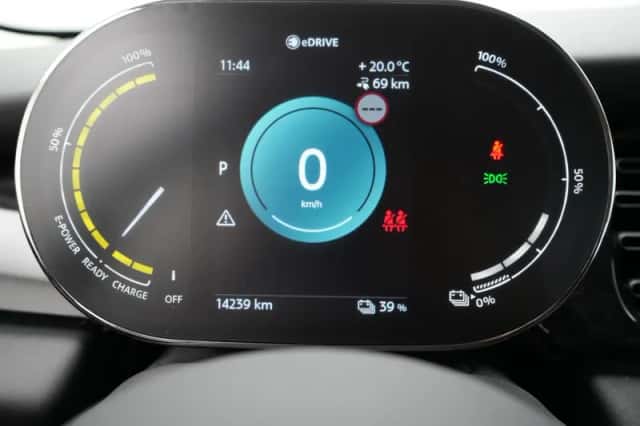 MINI Mini Electric (2023) thumbnail 3