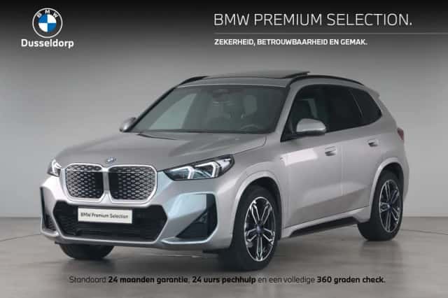 BMW iX1 (2025) thumbnail 1