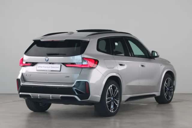 BMW iX1 (2025) thumbnail 5