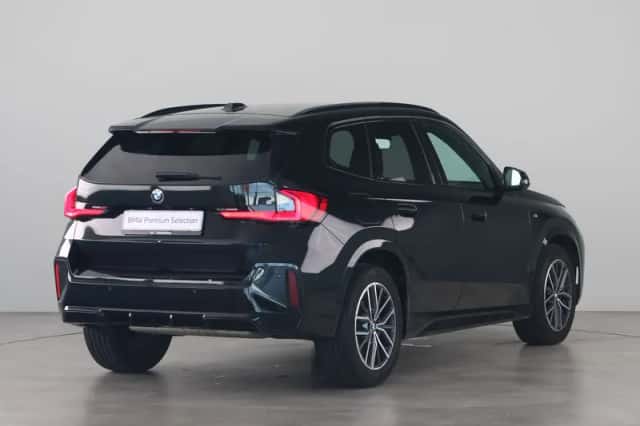 BMW X1 (2024) thumbnail 5