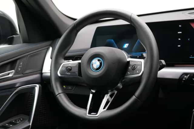 BMW X1 (2025) thumbnail 2