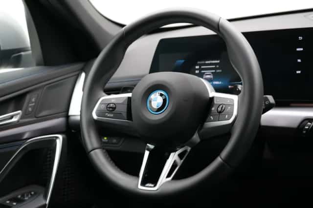 BMW X1 (2025) thumbnail 2