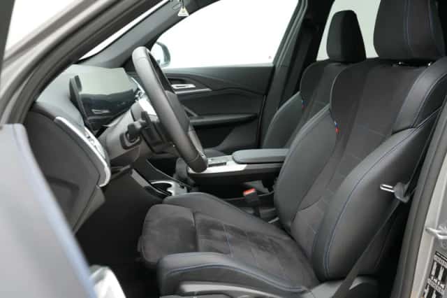 BMW X1 (2025) thumbnail 4