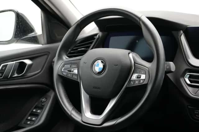 BMW 1-Serie (2022) thumbnail 2