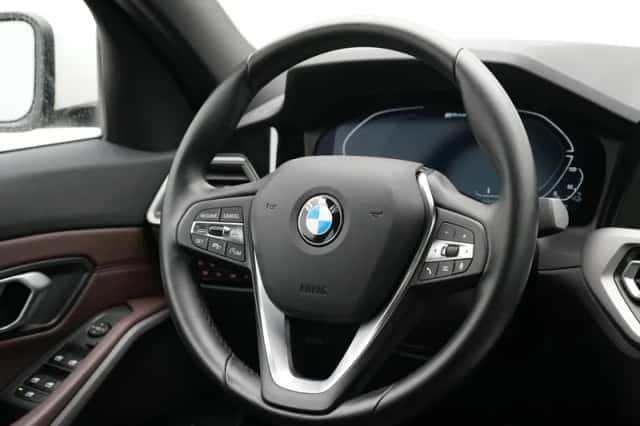 BMW 3-Serie (2021) thumbnail 2