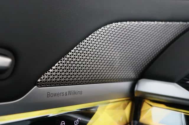 BMW i7 (2023) thumbnail 4