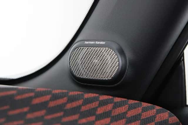 MINI Cooper (2025) thumbnail 24