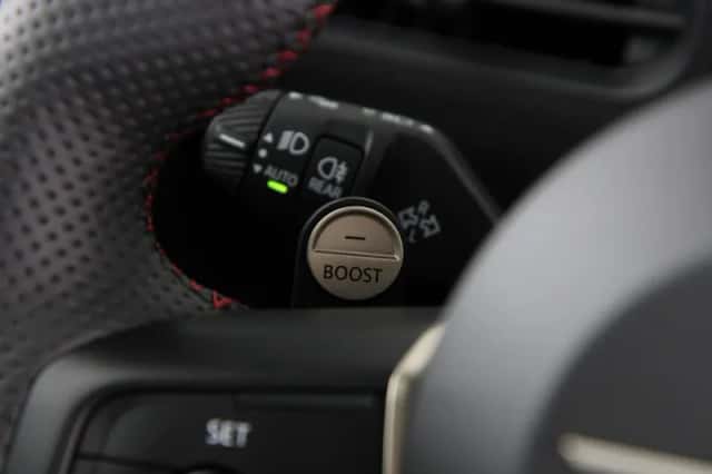 MINI Cooper (2025) thumbnail 26