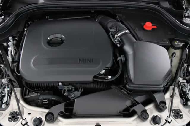 MINI Cooper (2025) thumbnail 4