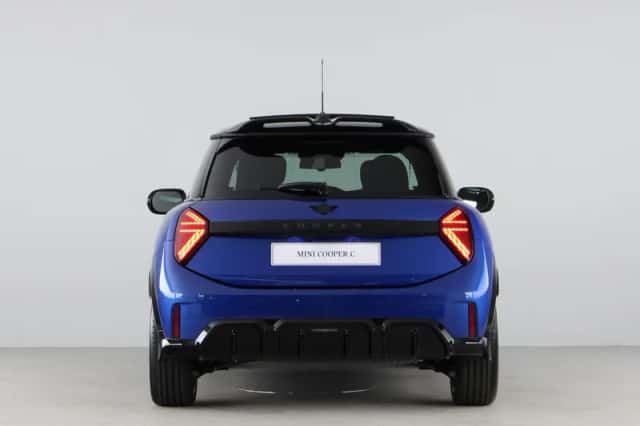 MINI Cooper (2025) thumbnail 11