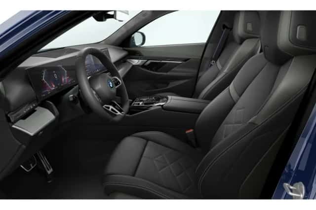 BMW i5 (2026) thumbnail 4